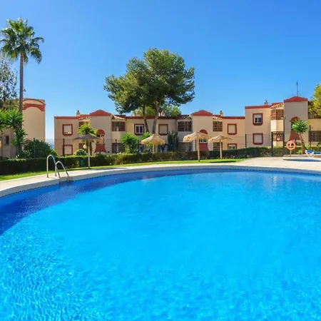 Tranquil Sea View Haven: 2br With Terracepool Apartment *