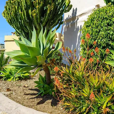 Tranquil Sea View Haven: 2br With Terracepool *